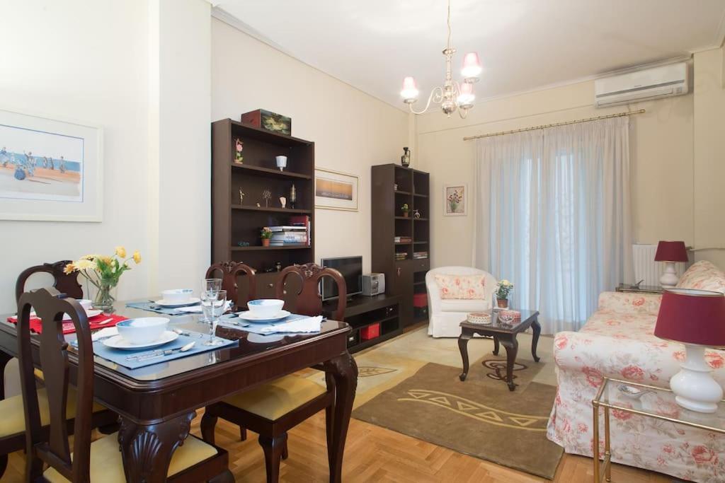 Top-Rated 1-Bedroom Apartment In The Heart Of Atena Exterior foto