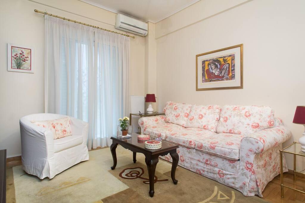 Top-Rated 1-Bedroom Apartment In The Heart Of Atena Exterior foto