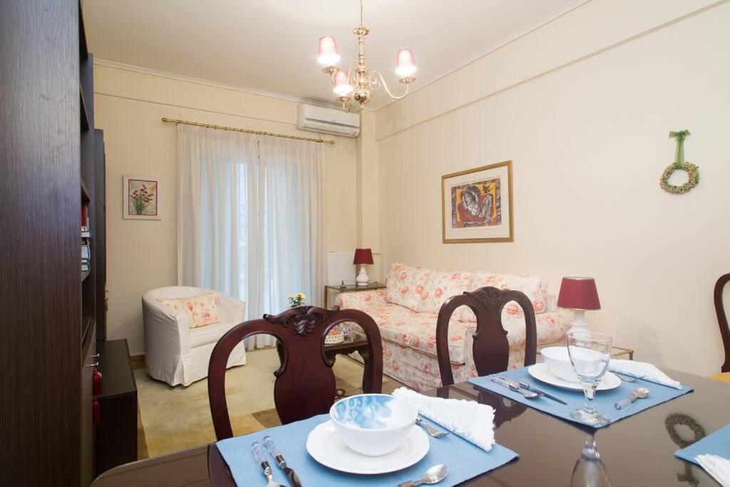Top-Rated 1-Bedroom Apartment In The Heart Of Atena Exterior foto