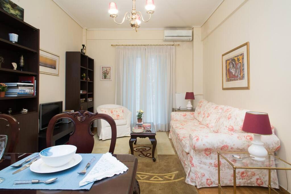 Top-Rated 1-Bedroom Apartment In The Heart Of Atena Exterior foto