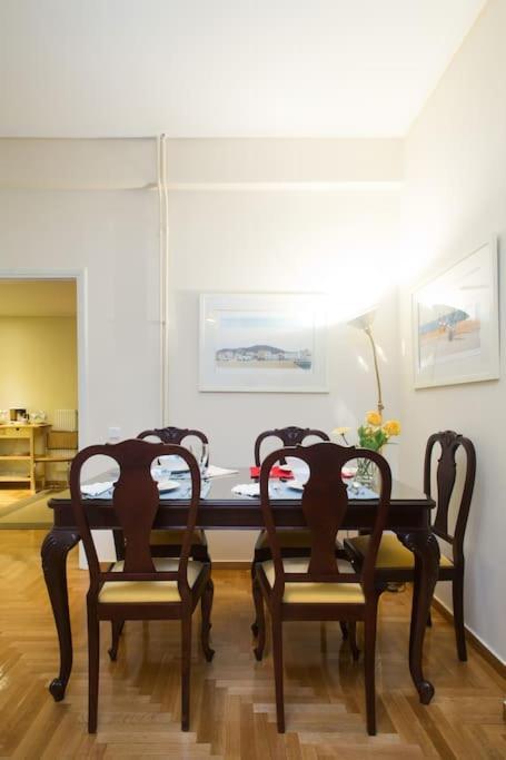 Top-Rated 1-Bedroom Apartment In The Heart Of Atena Exterior foto